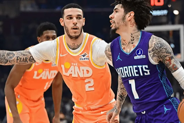 九游体验-骑士面对黄蜂取得2胜1负,2月21日两队本赛季最后一次交手