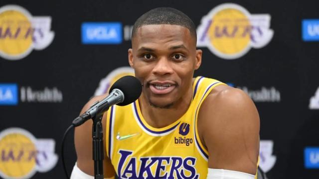 九游入口-韦少新赛季应担任替补?哈姆:他和贝弗利能共存